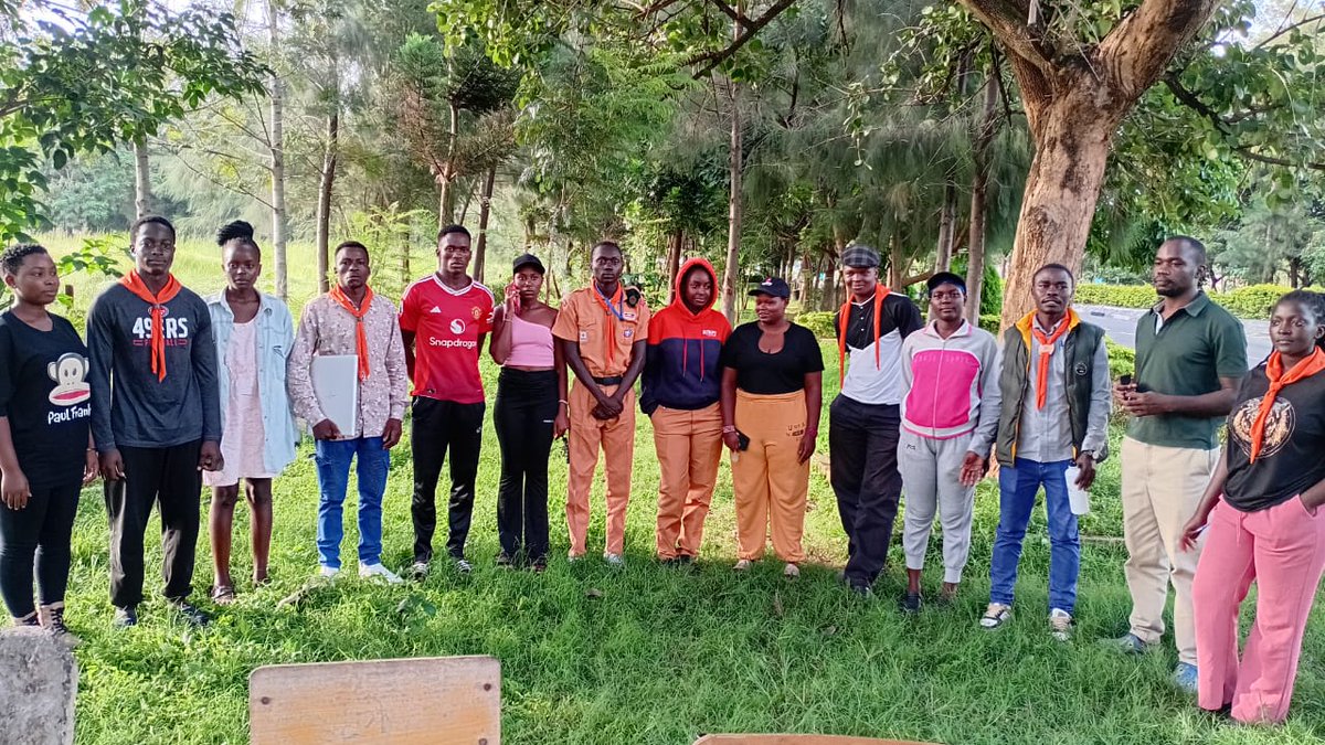 DollarEmmy1's tweet image. The Planeteer Earth Meet-Up in Kisumu on 11th April,
As TKNP Rovers, this meet-up reminded us that even small efforts can create real change when we work together. The day was filled with hope, connection, and solutions to caring for our planet.#ProtectOurPlanet
@PlaneteerHQ