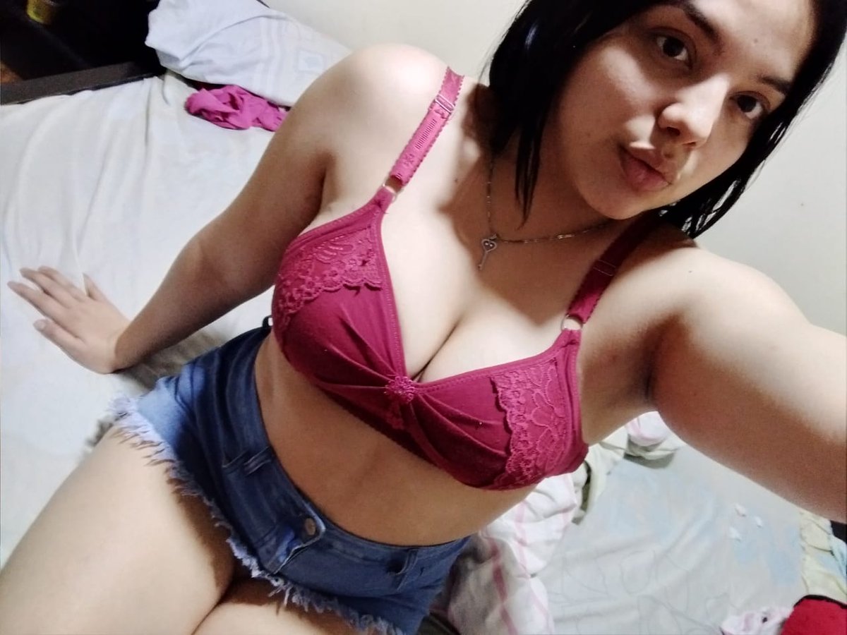 Prettyasszhandra tweet media