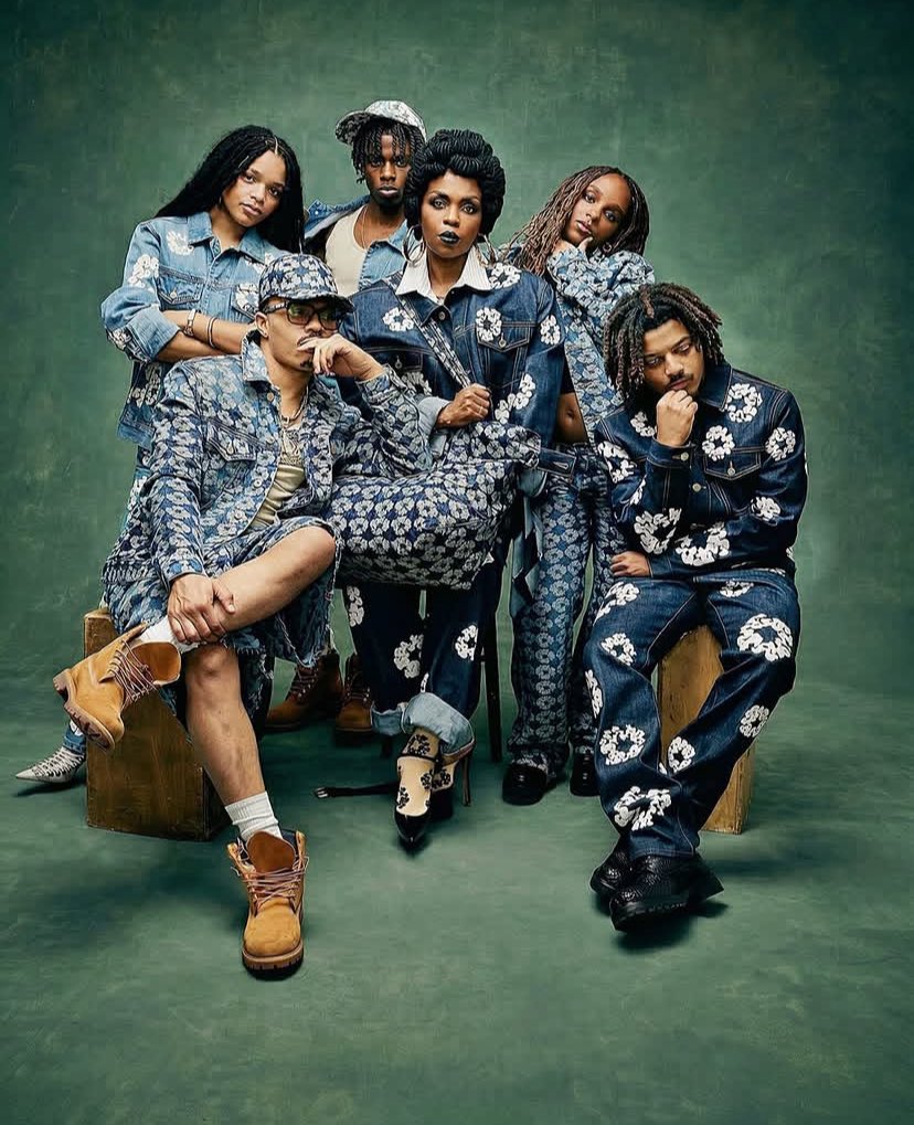 thecr8tormag's tweet image. Lauryn Hill and her five children for Denim Tears Spring / Summer 2026 Cc: @MsLaurynHill #denim #fashion #family #jean #thecr8tormag #culture #laurynhill #ygmarley