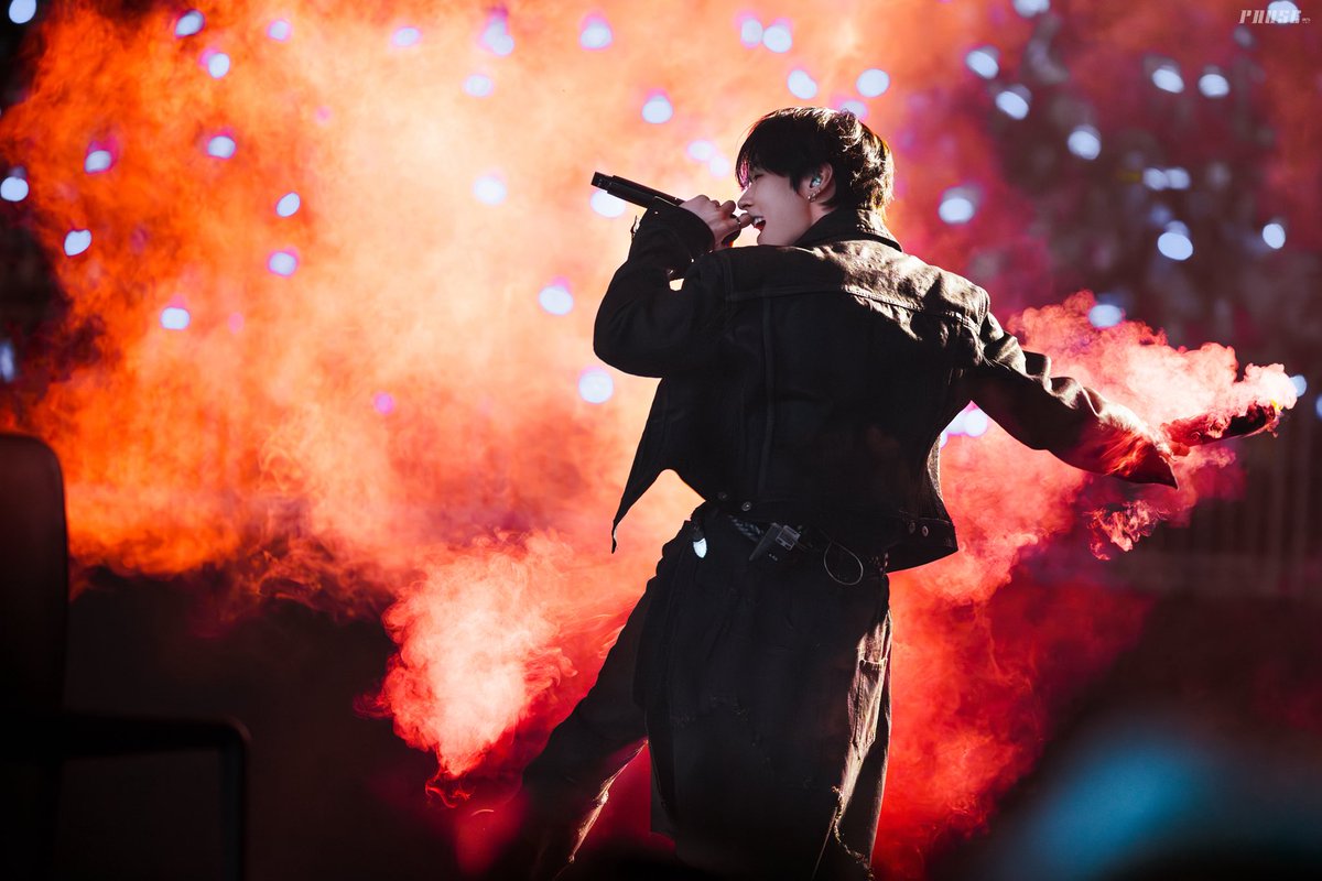 Pause_1025's tweet image. [HD] 20260404 Stray Kids 6TH FANMEETING .・✭ STAY in Our Little House ✭ Day3

#리노 #LeeKnow
#스트레이키즈 #StrayKids