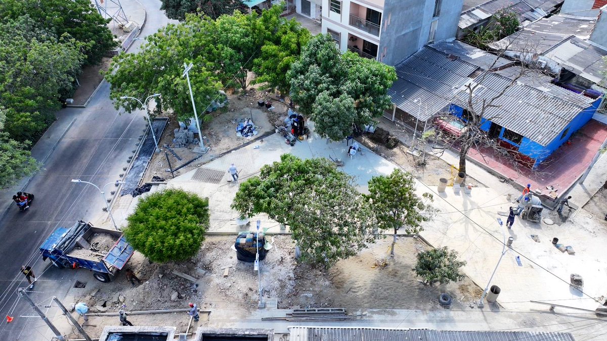 #NoParamos 🙌🏻. Muy pronto comunidad de Ciudadela 20 de Julio estrenará nuevo parque 🛝

🚧 Avanzan las obras y últimos detalles en este espacio de más de 2.800 metros cuadrados que pasa de ser una cancha subutilizada a un punto de encuentro para toda la comunidad. 

📍El parque