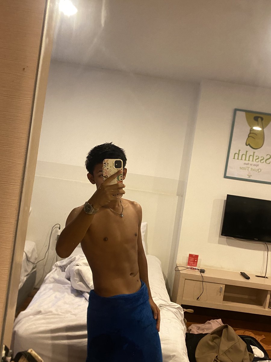 ติณณ์ฉงคั้บบ tweet media