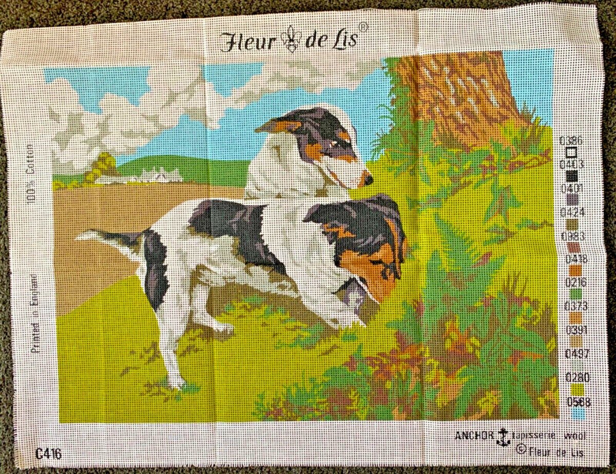 FabricsCrafts's tweet image. Very Rare Vintage Fleur de Lis tapestry C416 Jack Russell terriers 65...  - ebay.co.uk/itm/1668828371… #crossstitch #craft #tapestry