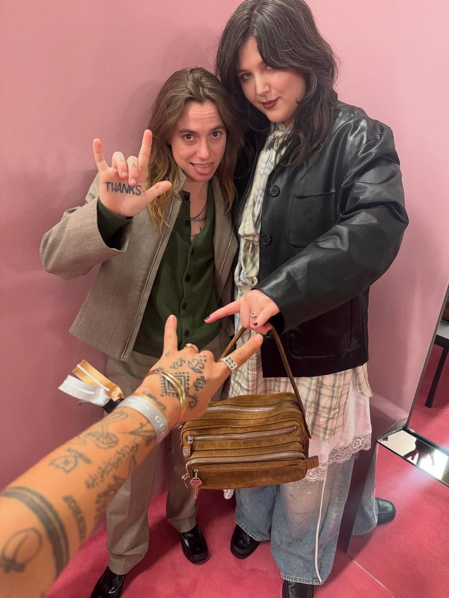 jucy daily🫀 tweet media