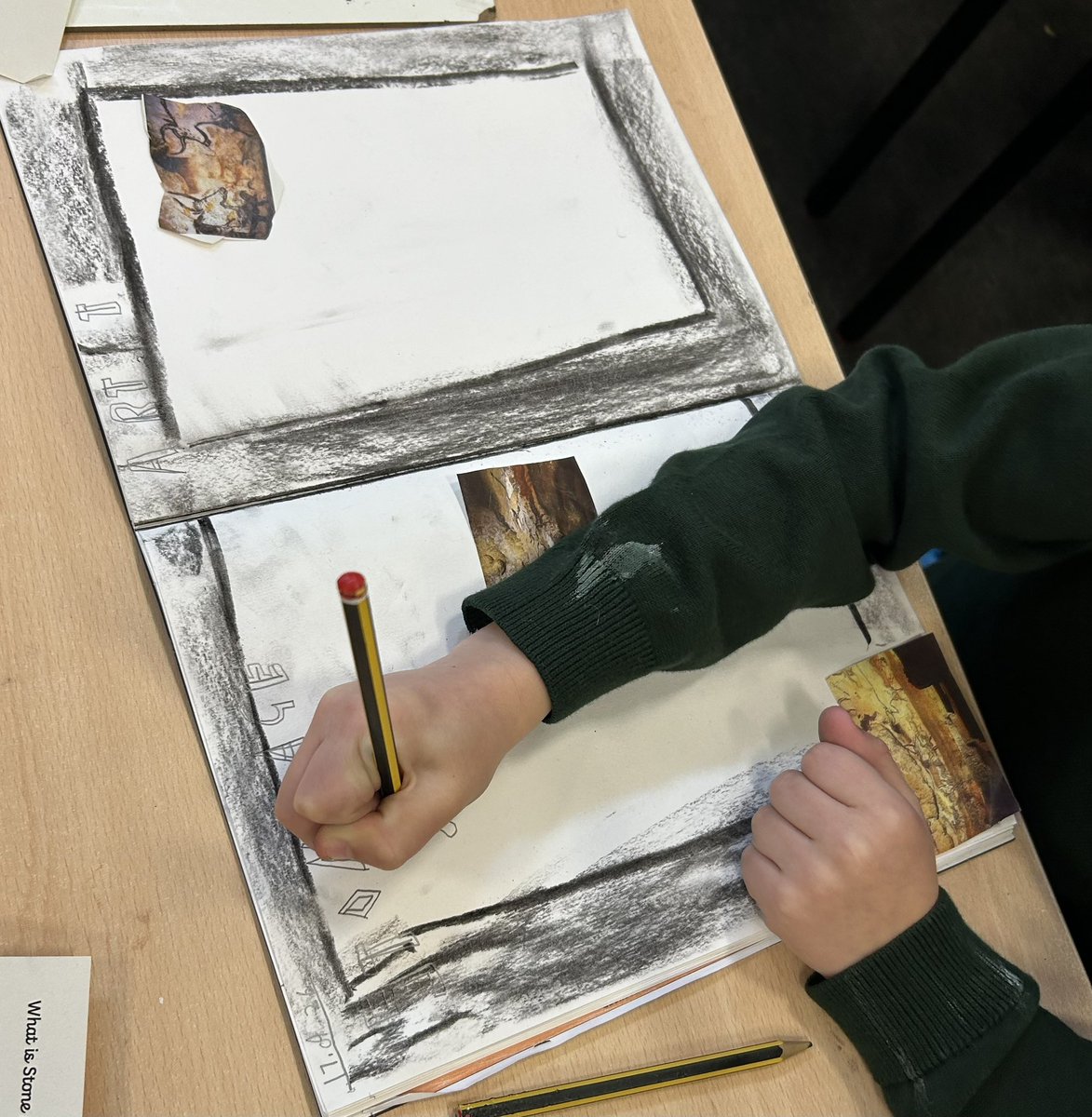 belindajohn71's tweet image. Year 3 @BoltonStoc classes this morning creating unique and fabulous Stone Age Art fact files 🦬 🦌 #Stoneage #firstartists #cavesofLascaux