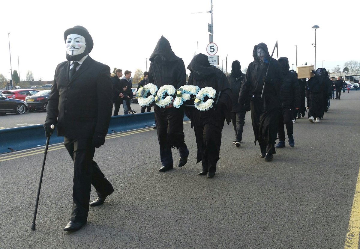 Cj_covblaze's tweet photo. Dozens of home games in Northampton, Birmingham and Burton.
3 relegations.
14 years under SISU. 
Thousands of pigs on the pitch.
1 mock funeral.
Tens of thousands marching. 
A quarter of a century away from the big time. 
WE’RE BACK #PUSB https://t.co/X5lJEcO9vw
