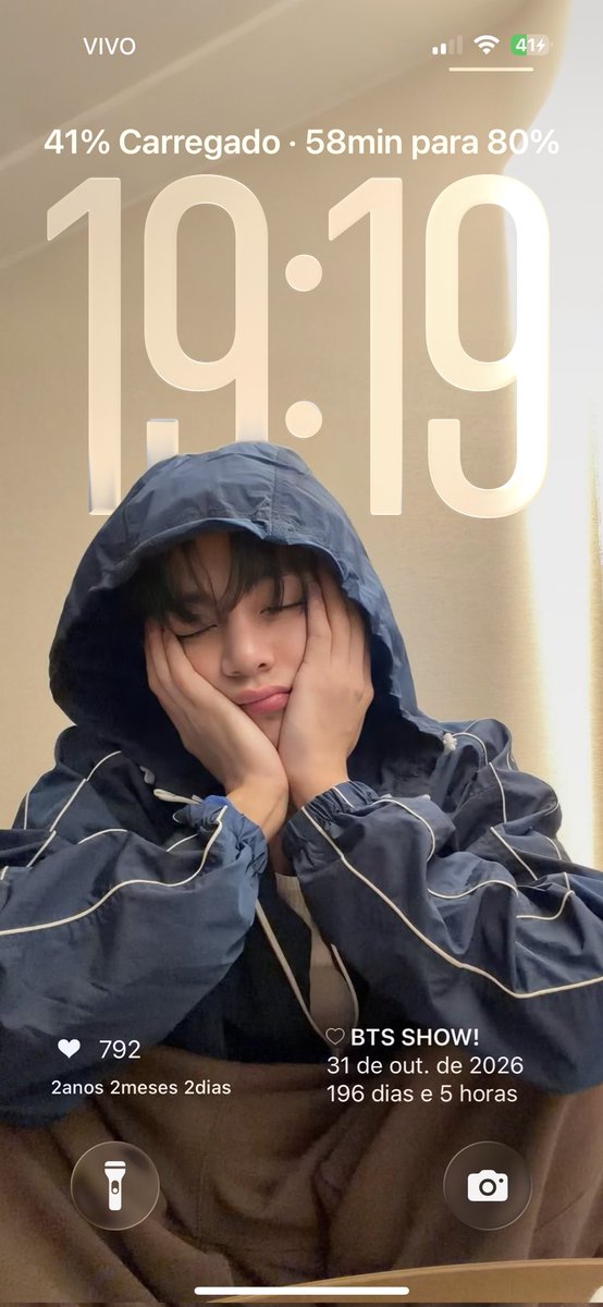 tori⁷ VAI VER O BTS tweet media