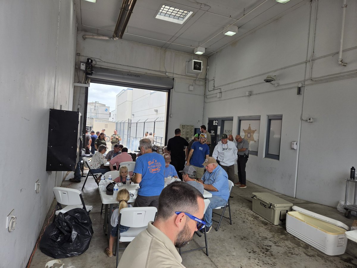 Team Echols had the opportunity to help Rogers County Sheriff Scott Walton with his hamburger cookoff fundraiser today.

The fundraiser was in support of Latimer County Sheriff, Adam Woodruff's daughter, Katelyn, who has had some major health struggles this year including some