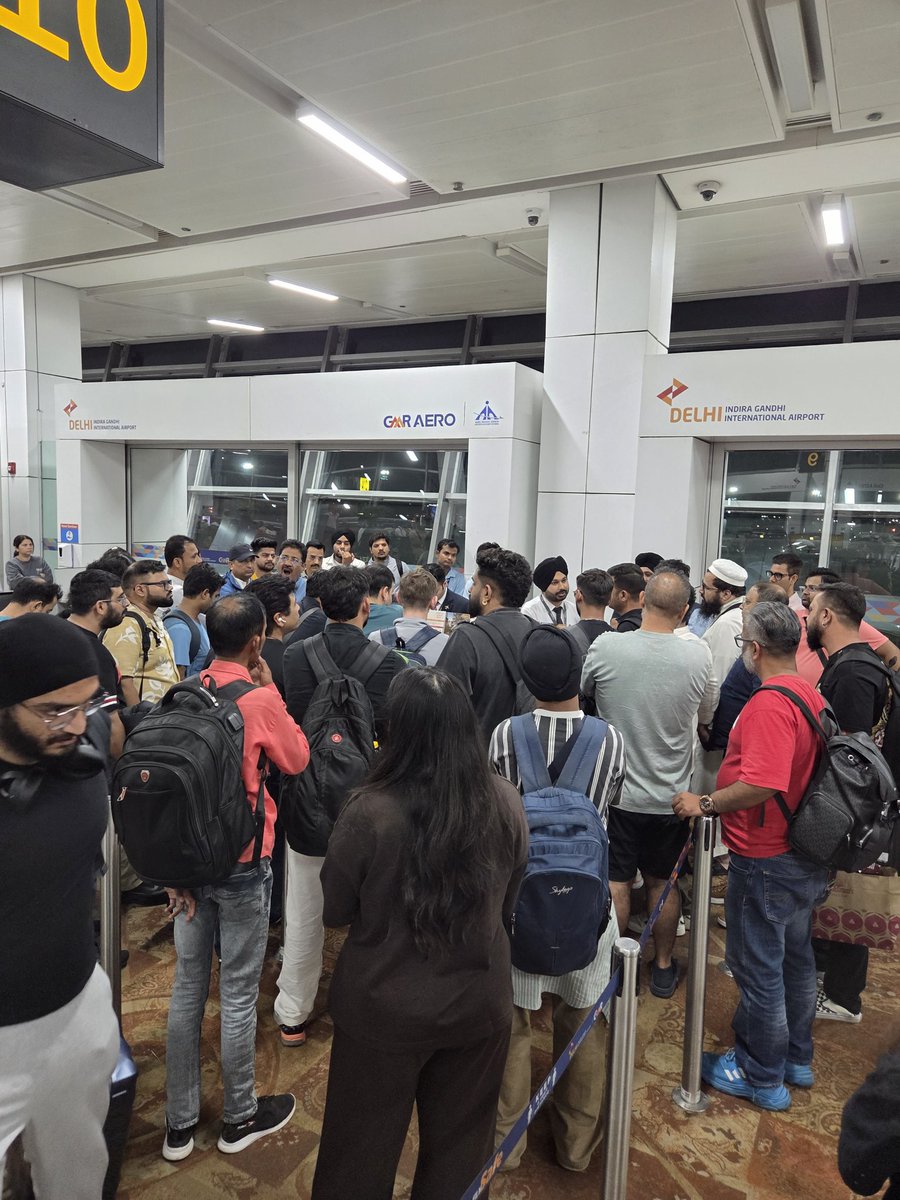 RahulMallik10's tweet photo. #cathaypascific flight from Delhi to Hong Kong scheduled at 10:45 on 17th got indefinitely delayed with no clear instruction from the ground staff on the scheduled departure.  No clarity on the connecting flights people gonna miss, no support.. 
#cathaypacific empathy plz https://t.co/X9UPbTNAKM