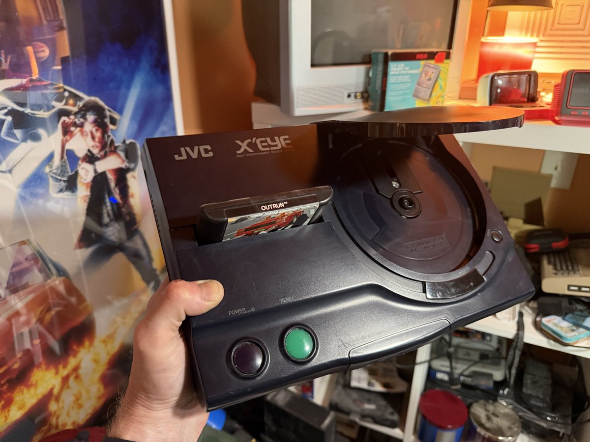DavyPGH's tweet photo. All hail the JVC X-Eye! https://t.co/GrfbE8e5GT