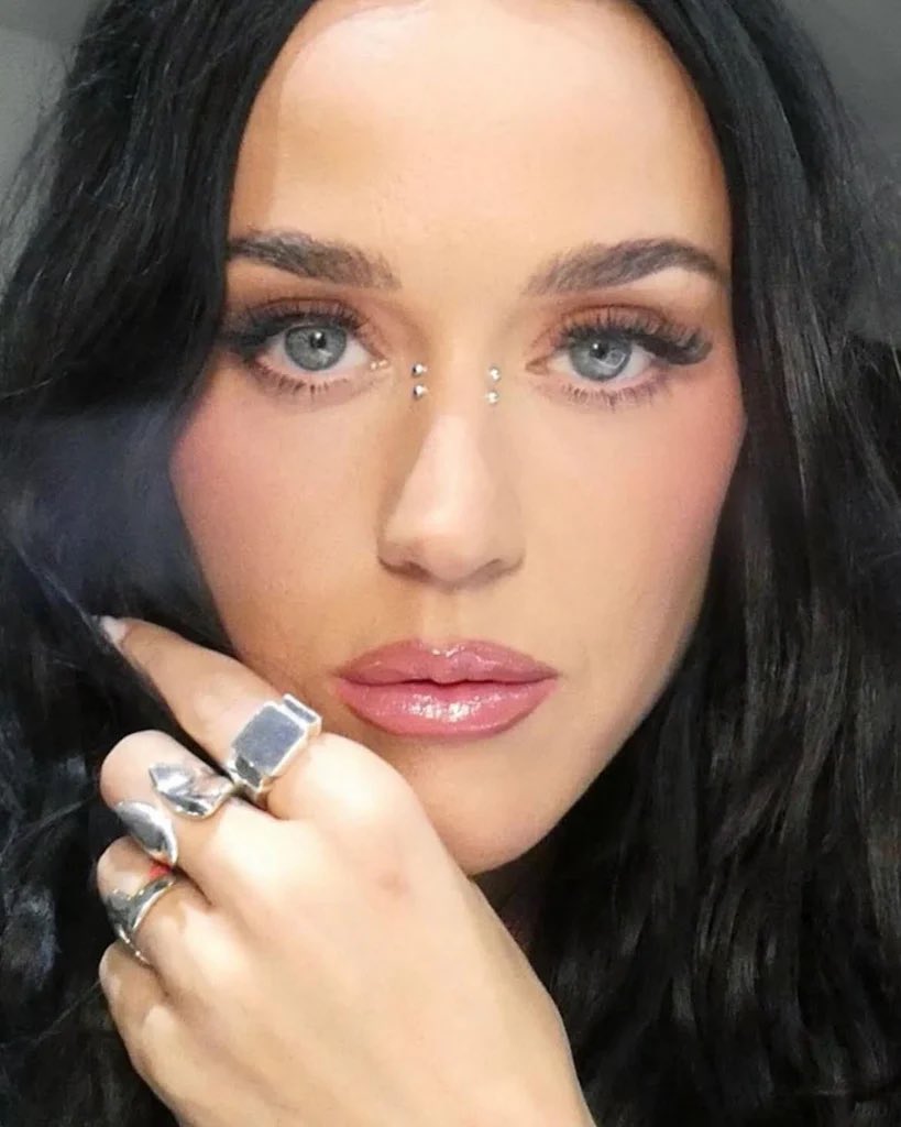 Katy Perry Daily Brasil tweet media