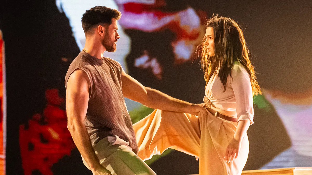 B R Y A N ✨ tweet media