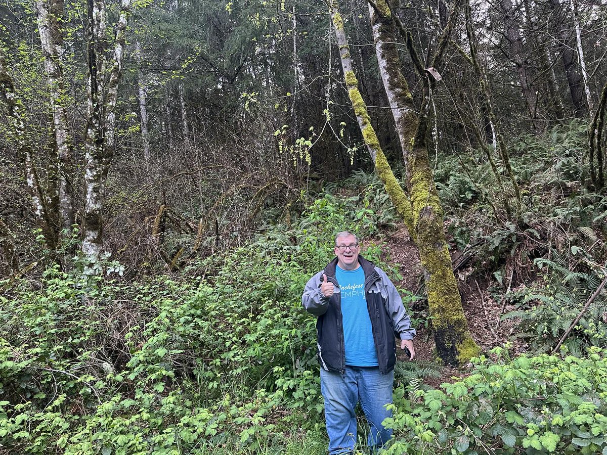Geocachetalk's tweet image. Rumor has it Gary is in the Pacific Northwest to chew bubble gum and find great geocaches… and he’s all out of bubble gum.

#geocaching #geocachetalk