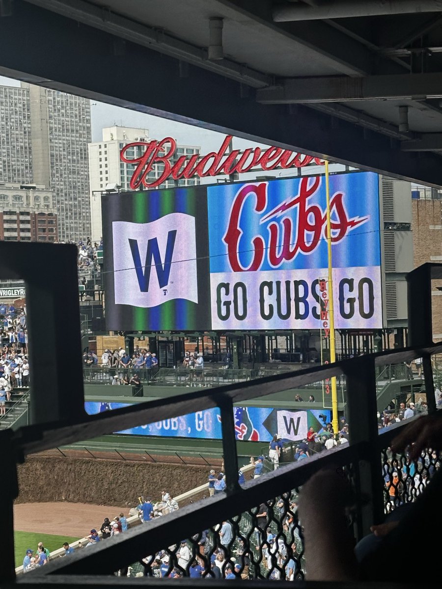MarkSoehn's tweet image. ⚾️ Great day at the Friendly Confines! Cubs 12–4 win over the Mets—always a great day at Wrigley Field. A big thank you to Schwab Advisor Services for hosting such an outstanding experience. First-class all the way. Great company and ballgame. Go Cubs Go! ⚾️

#ChicagoCubs