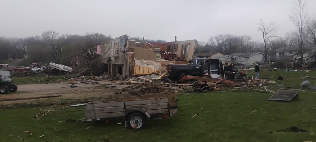 Storm Captures Pictures/Videos tweet media