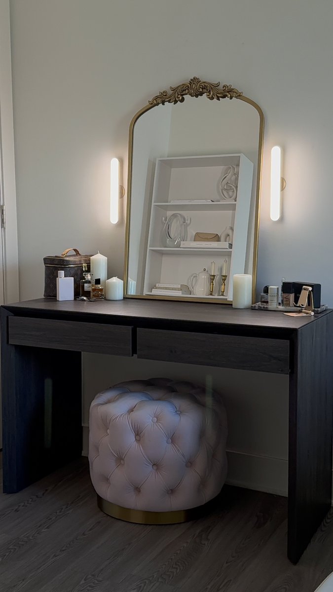 ceeounces's tweet photo. Dream vanity 🕯️. https://t.co/YDb37pMkmk
