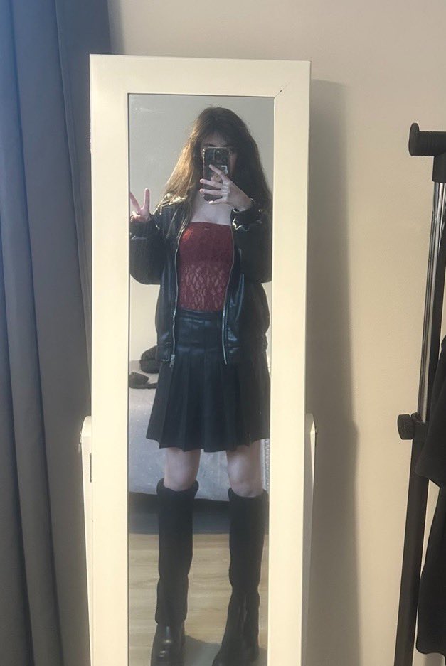 정국⁷ tweet media