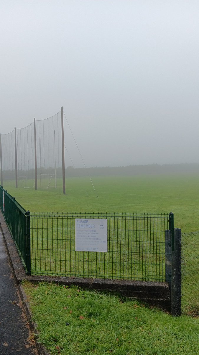 WhelanGavin's tweet photo. #PrimarySchoolCoaching - #RuralEastRegion ✅️⚪️🔵🏑👇

Refreshed after the Easter 🐣 break - great few days of hurling skills, games, FUN, enjoyment, and participation 

#KillNS ✅️ on a foggy 🌁 Tuesday
#BallyduffLowerNS ✅️
@Seafieldns11 ✅️

Well done to everyone 👍 #GDC https://t.co/L7PT1apLrQ