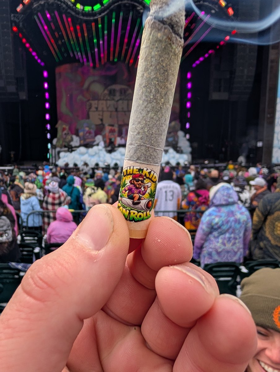 canna_andy's tweet photo. The kid can fucking roll. https://t.co/qZaNuNtjw3