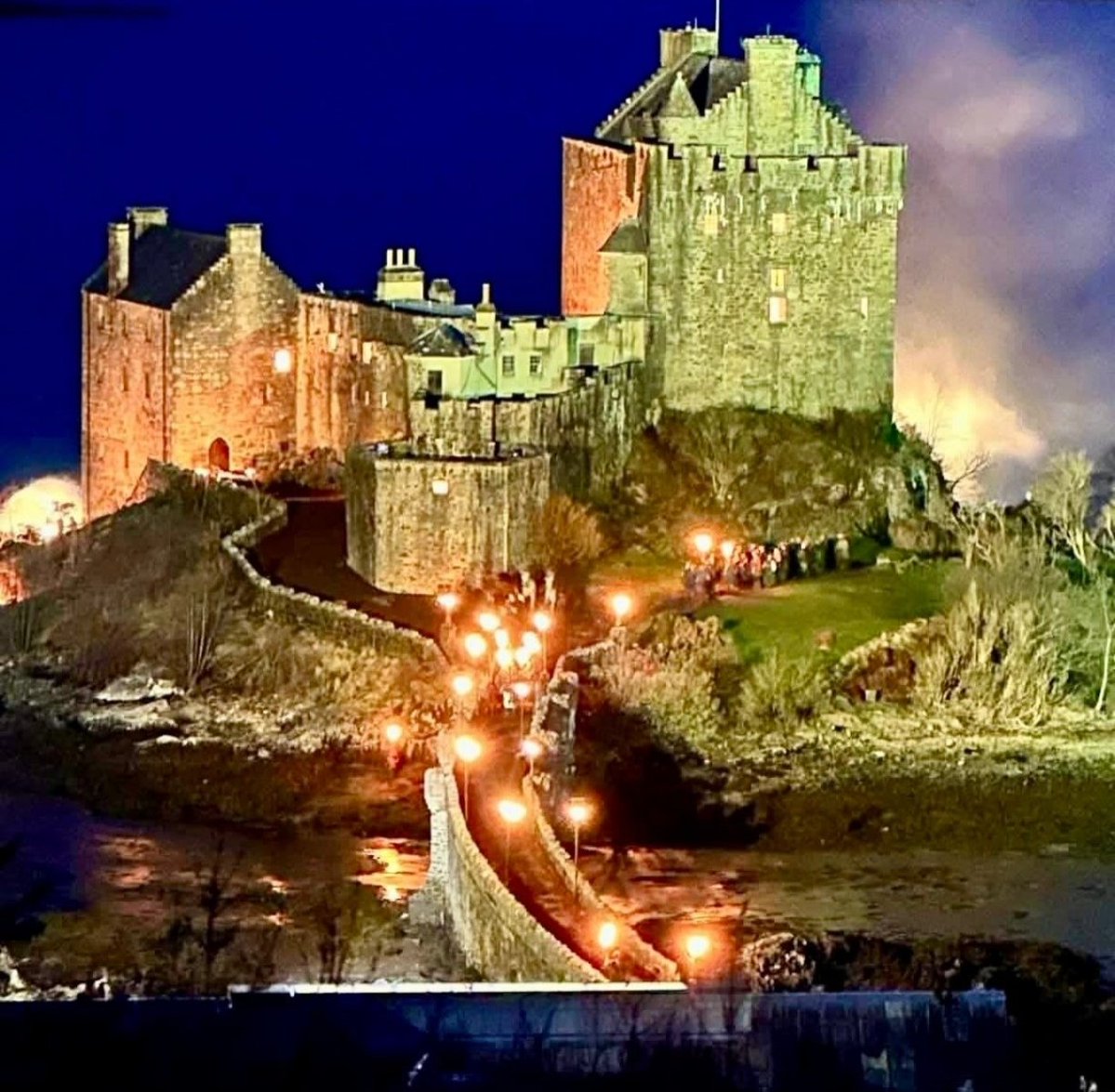 I Love Zack Snyder & David Ayer Movies So Much tweet media