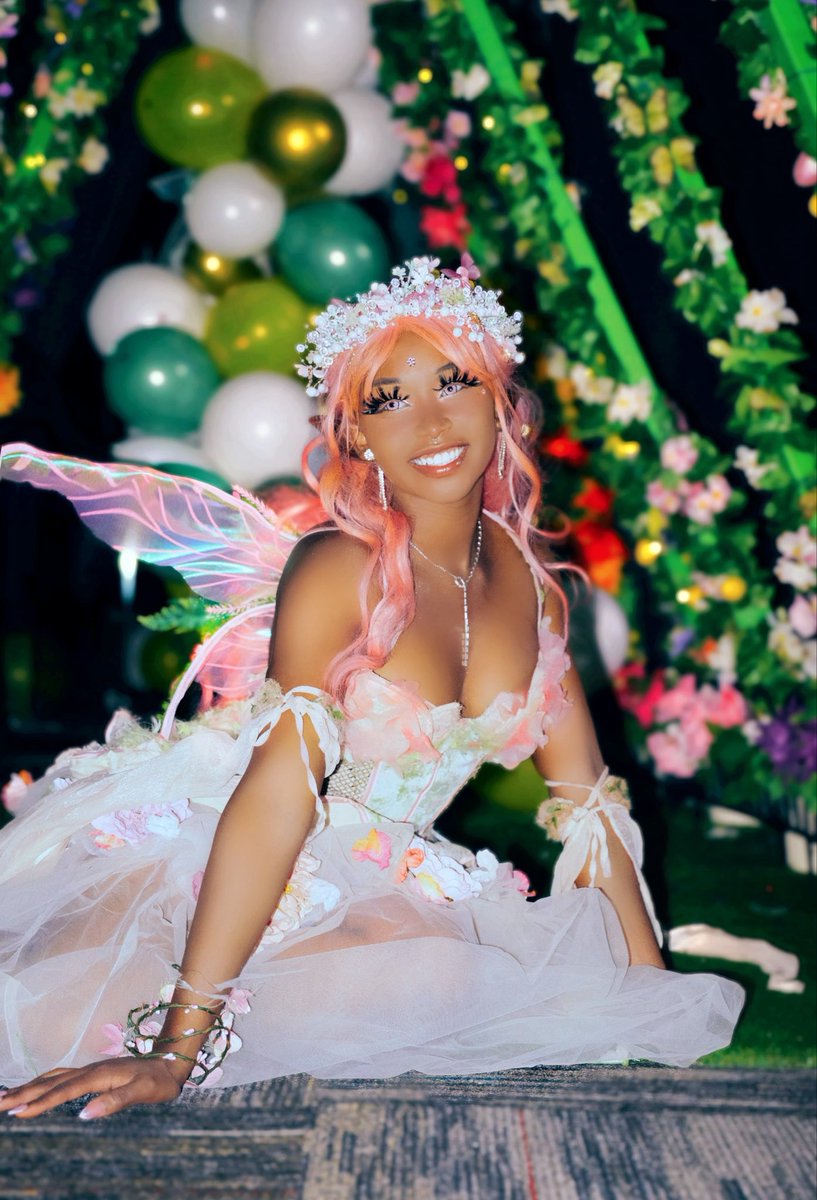 Tori ⋆˙⟡♡ tweet media