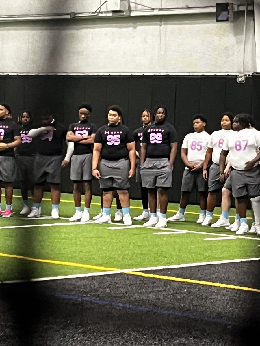 KylonBrooks's tweet photo. @UANextFootball competing with the best!!
@One11Recruiting 
@On3 
@RecruitTheCrest 
@TTU95
#D4G https://t.co/MT7R4X8vZt