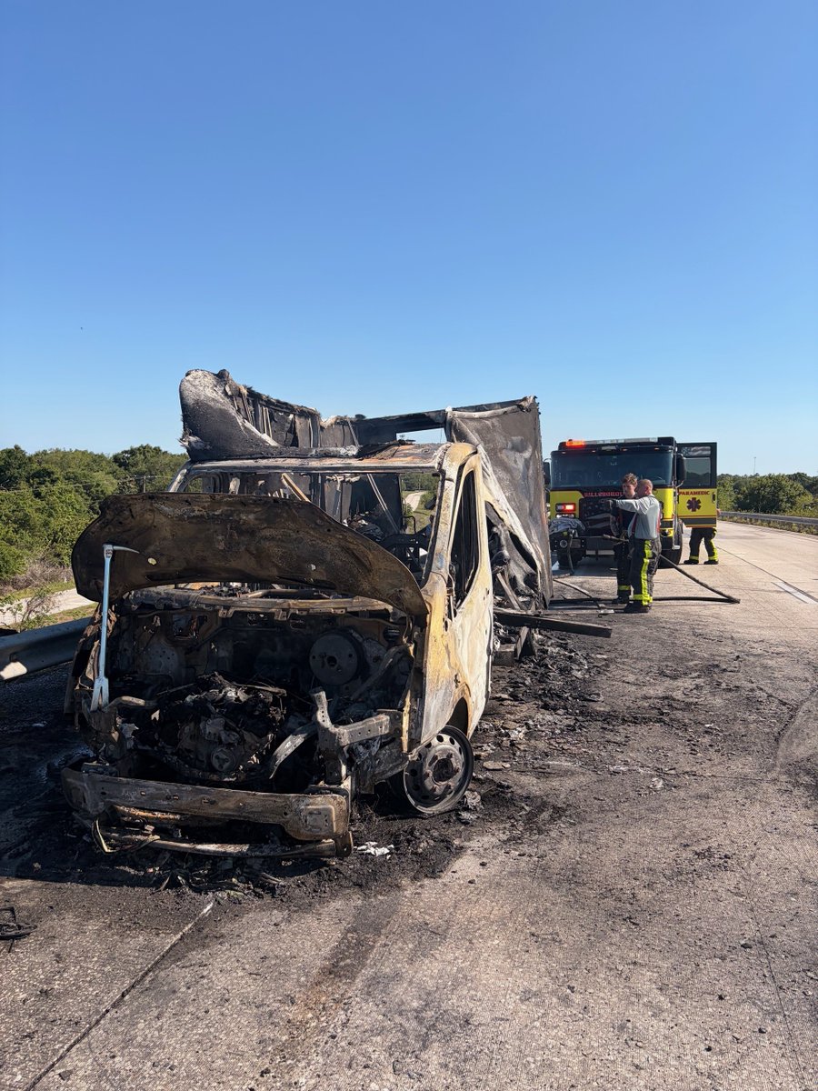 FHPTampa's tweet image. April 17, 2026 @ 4:20 PM

FHP Troopers responded to a vehicle fire involving a truck that suffered a mechanical issue.  No injuries are reported.  Currently, the Northbound ramp from US-301 to I-75 is closed.  Motorists should expect travel delays.  #FHP #TampaBay #Florida