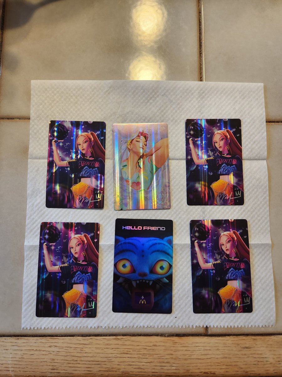 KupoBot's tweet photo. Tried the @McDonalds and #KpopDemonHunters collab meal. I got multi Miras lol. And Abby ❤️.

Hope I can collect some other charas too. 🙏

#Kpopdh
#mira
#derpy
#mcdonalds https://t.co/hIk5b5oGaj