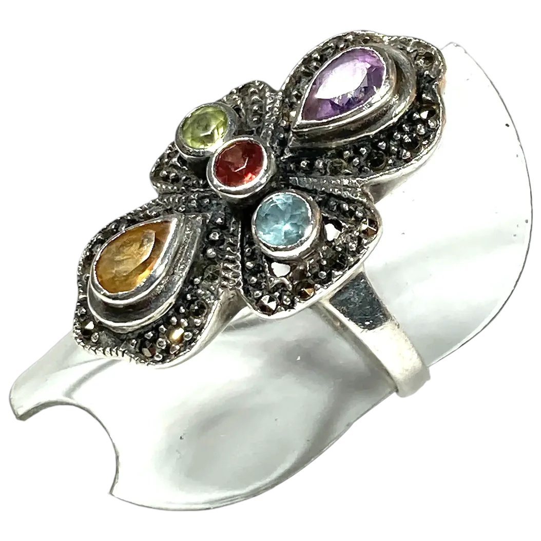 ClarasJewelry's tweet image. Sterling Silver Marcasites Colored Gemstones Ring Size 8.5
#rubylane #vintage #retro #SterlingSilver #ring #gemstones #vintagebeginshere #jewelryaddict #giftideas #treasures #mothersday2026
rubylane.com/item/136230-E1…