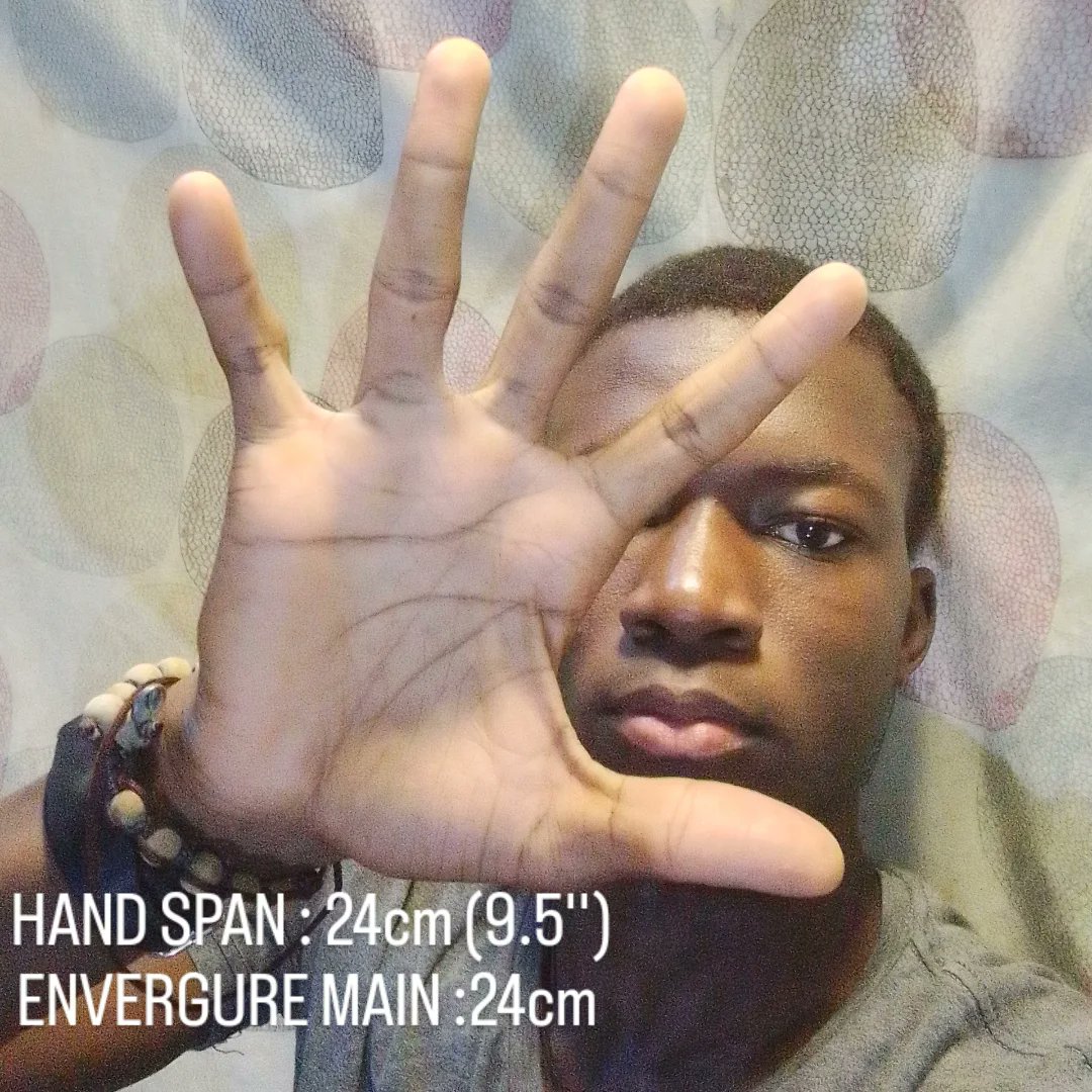 d_clau_24's tweet photo. Unsigned Senior | class of 2026

Height: 1m82 (6'0)
Wingspan: 2m02 (6'7.5'')
Hand Span:24cm(9.5")
Position: Guard/Wing
Location: BURKINA FASO

The eye sees the height, the court feels the wingspan
#TheBAL#NBAAfrica#NCAABasketball#Recruiting#Wingspan
@theBAL @nbaacademy https://t.co/ID56OHRpph
