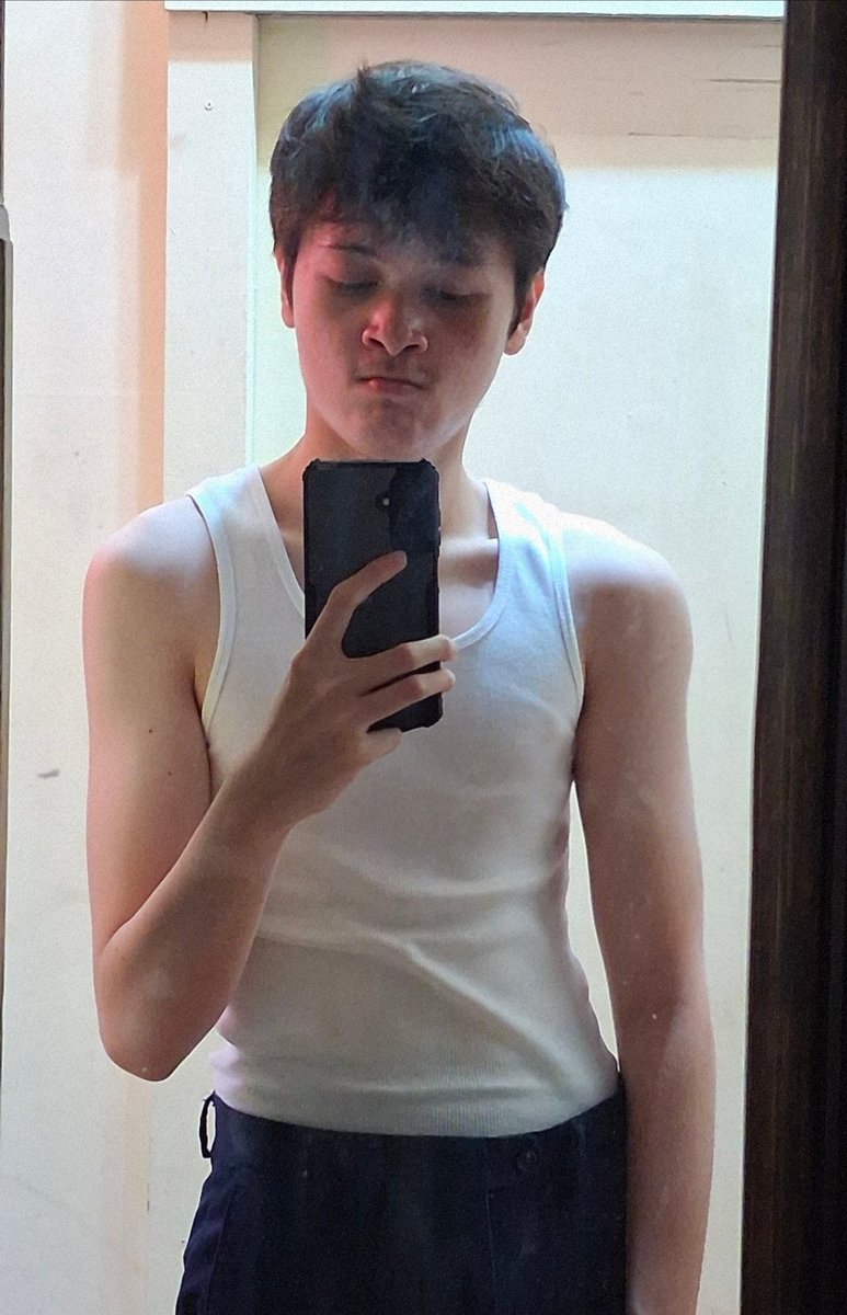 DonnedDon's tweet image. My phone camera just decides when it's grainy or not I guess, but look at this amazing view I got at the mall