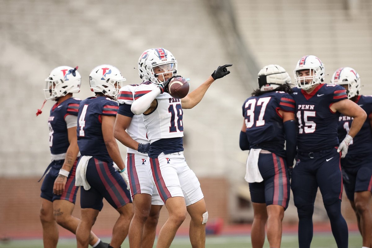 Penn Football tweet media