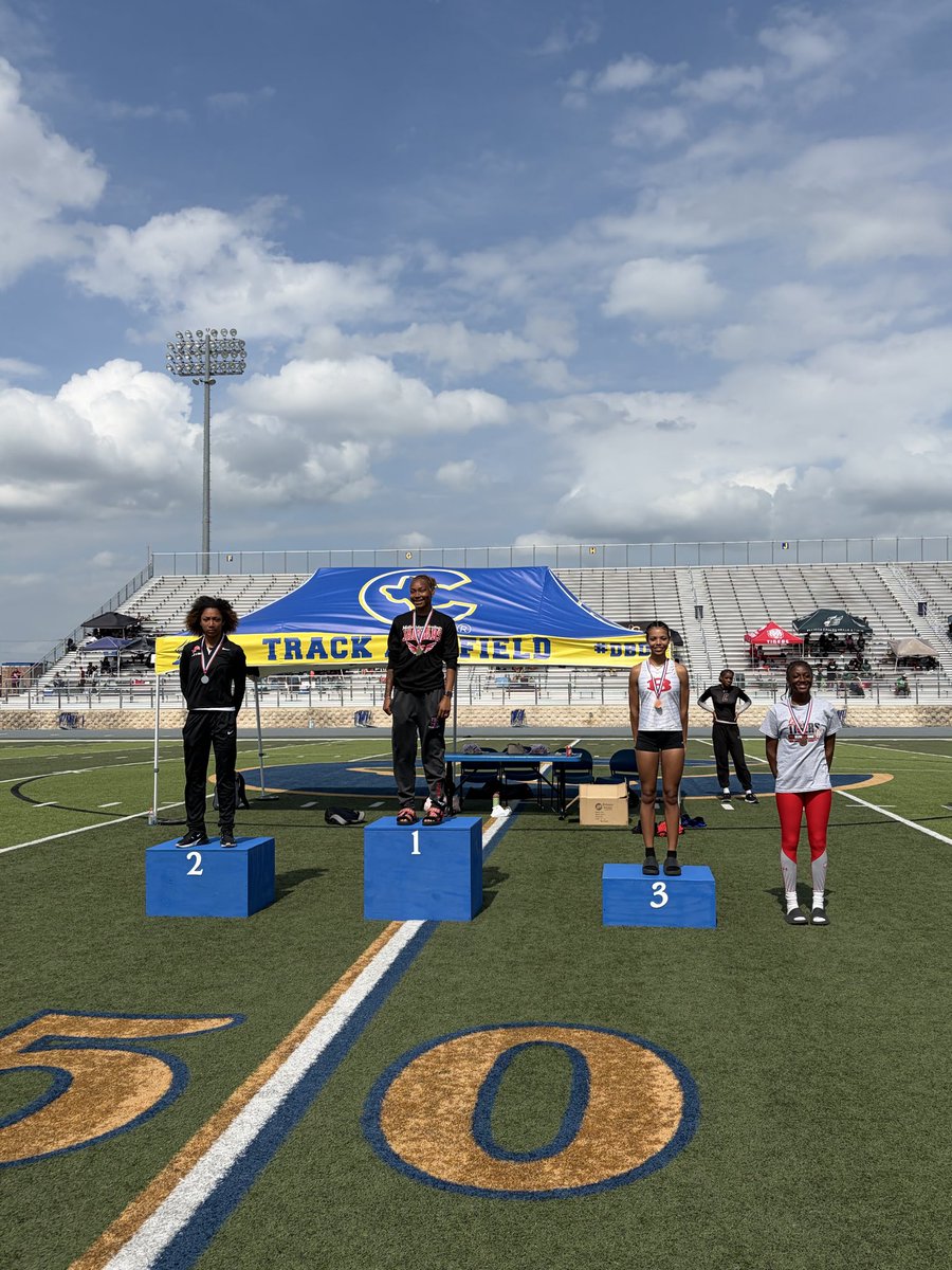 LadyTigerTrack's tweet photo. Regionals Bound!! Congrats to Kiara King on placing 3rd in High Jump!! Way to go!! #TigerGrit @BeltonISDAth @BeltonTigerABC @BeltonHS https://t.co/jjbTs4p9NW