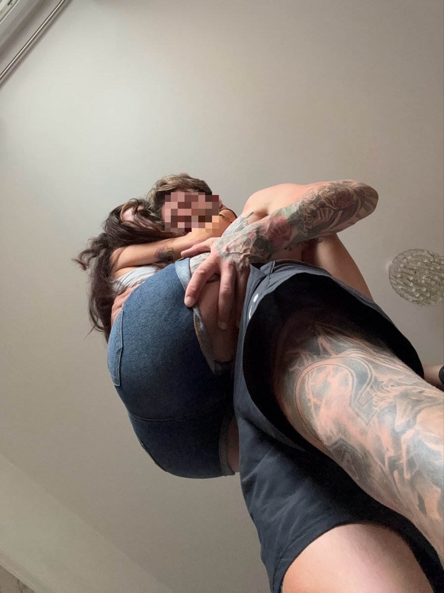 RosyRed 🌹 tweet media