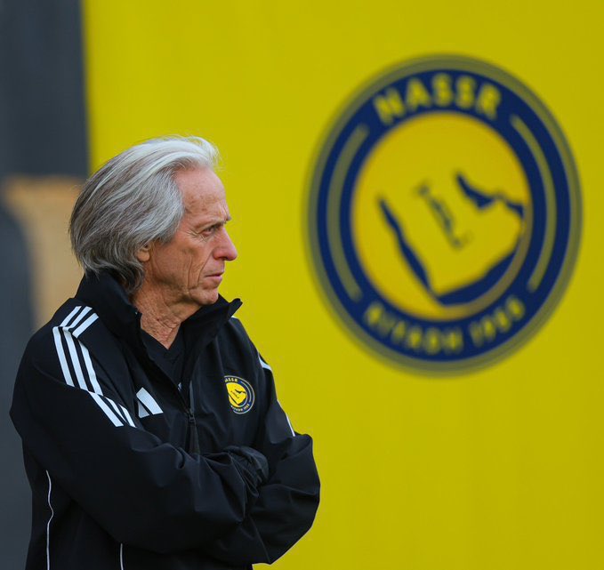 ايفل tweet media