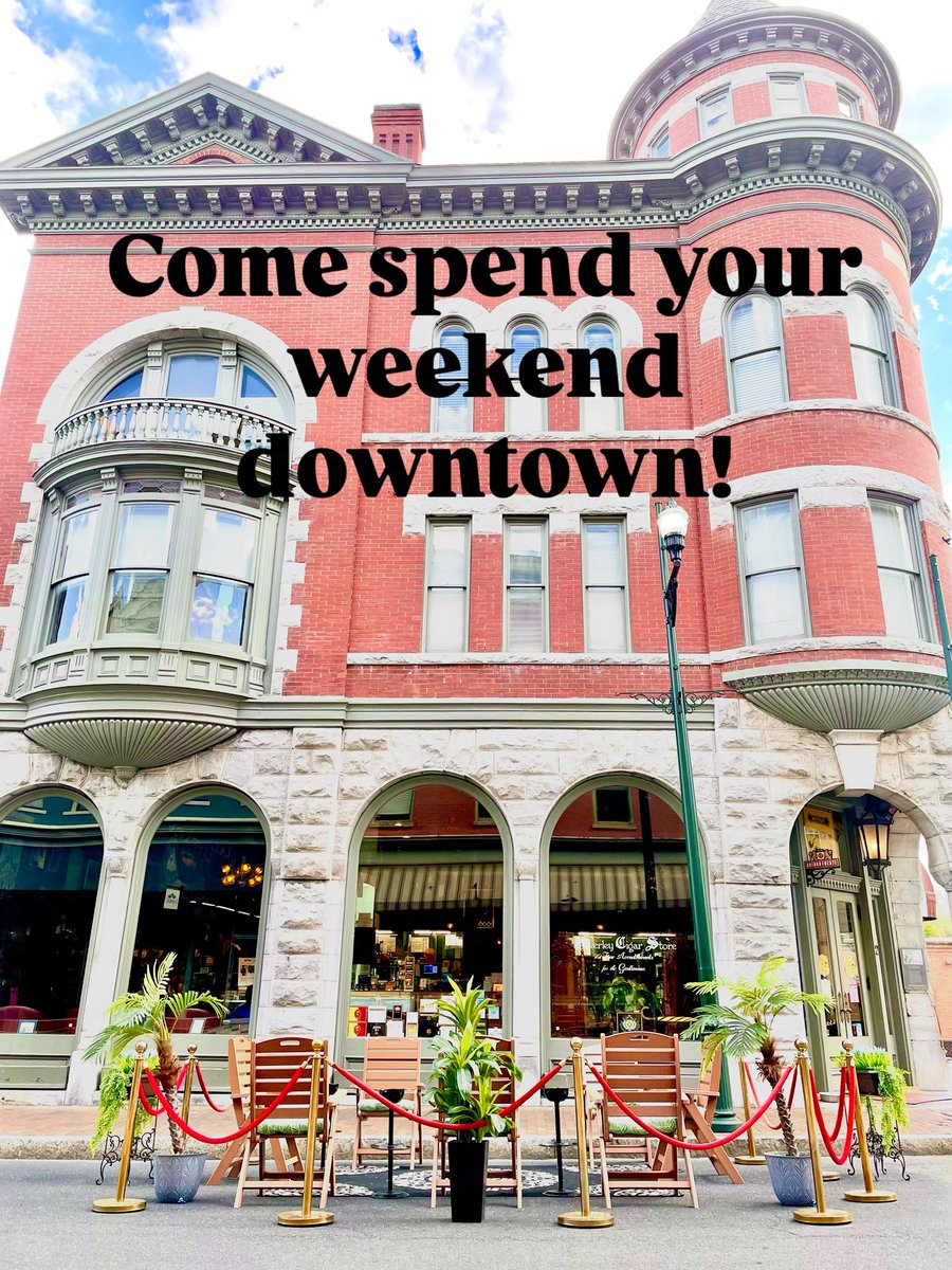 Beverley_Cigar's tweet image. It’s a beautiful evening to come &amp;amp; enjoy the downtown businesses and our lovely lounge outside all this weekend. We hope to see you soon! Open til 10pm tonight &amp;amp; tomorrow. 

#beverleycigarstore #cigars #pipes #stauntonva #sddadowntown