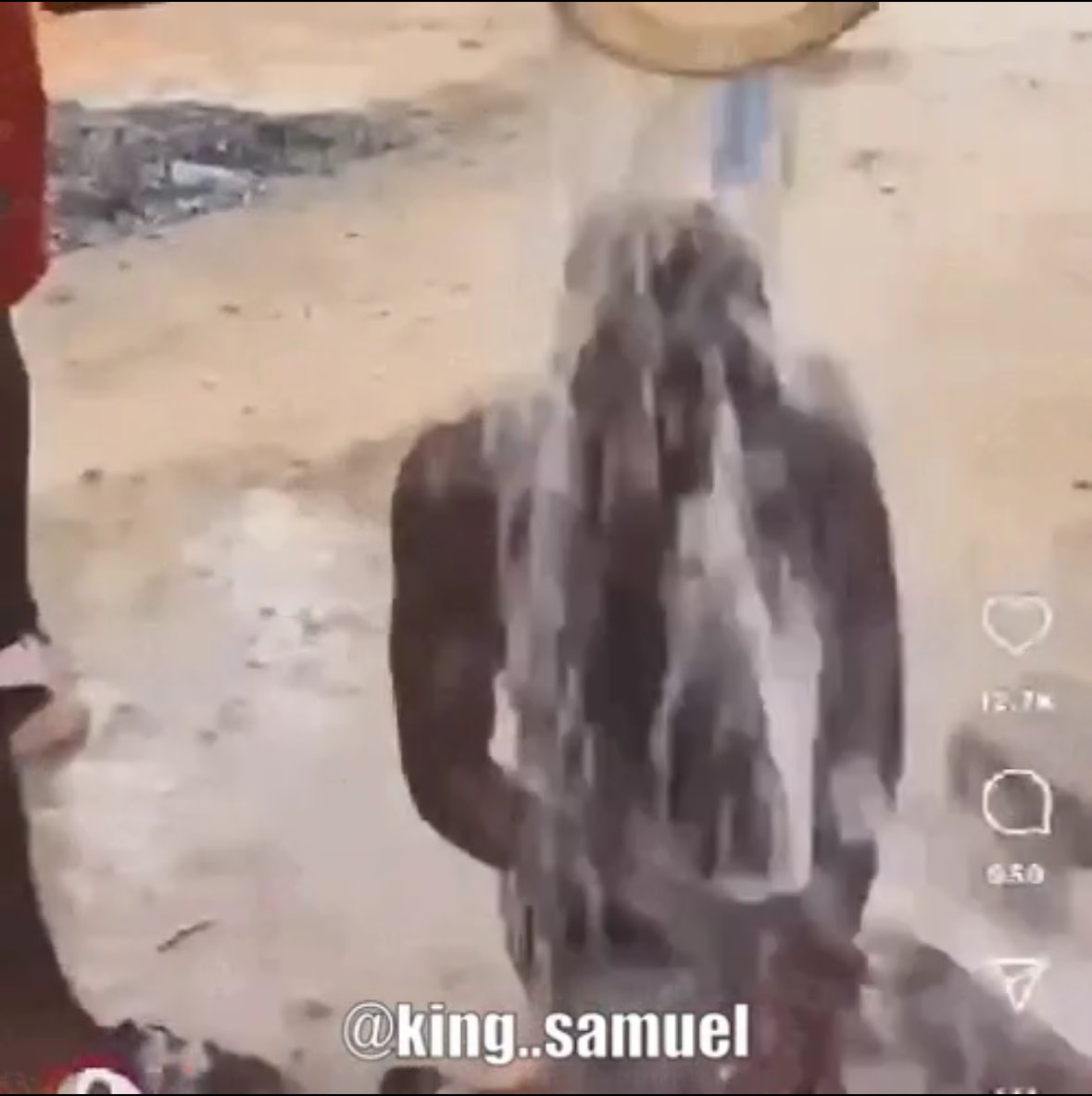 Miss.ayo.artss tweet media