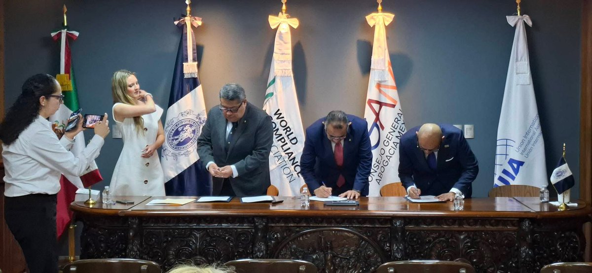 INCAM_Abogados's tweet image. Alianza estratégica: INCAM y World Compliance Association México unen esfuerzos 🤝
Por una práctica jurídica más ética y transparente.

@worldcompl 
@cfiguer24355392 
@AlberticoGS 

#Compliance #Abogacía #Transparencia #Legal #México