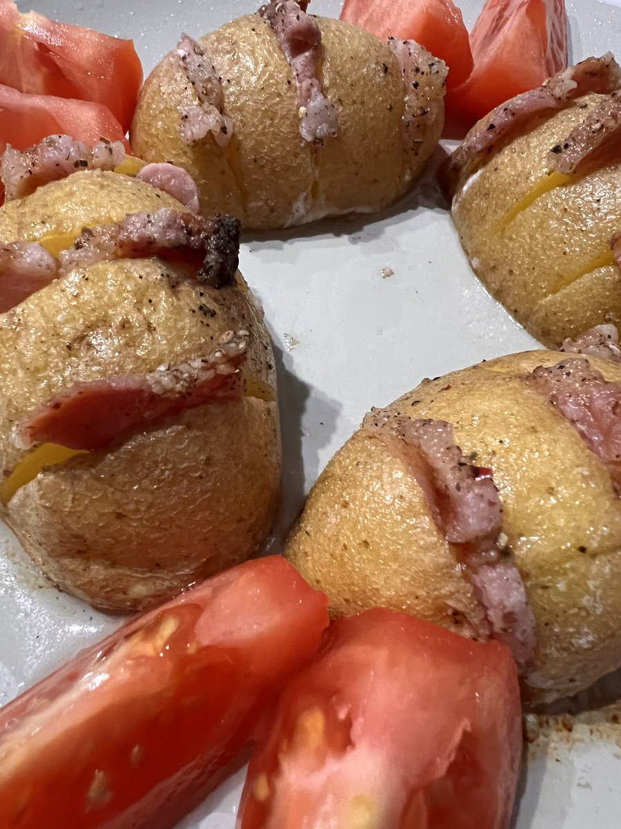 soy lago 🧡❤️ tweet media