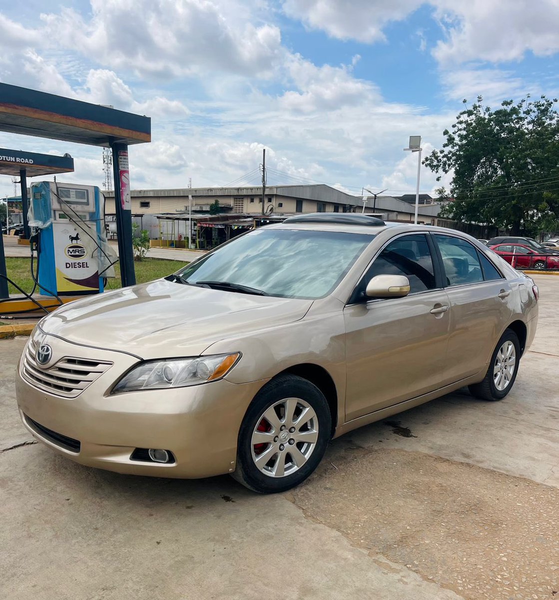 kage_dattebasa's tweet photo. @Carsnationn 2008 Camry 
7M https://t.co/cAPnF7ccmk