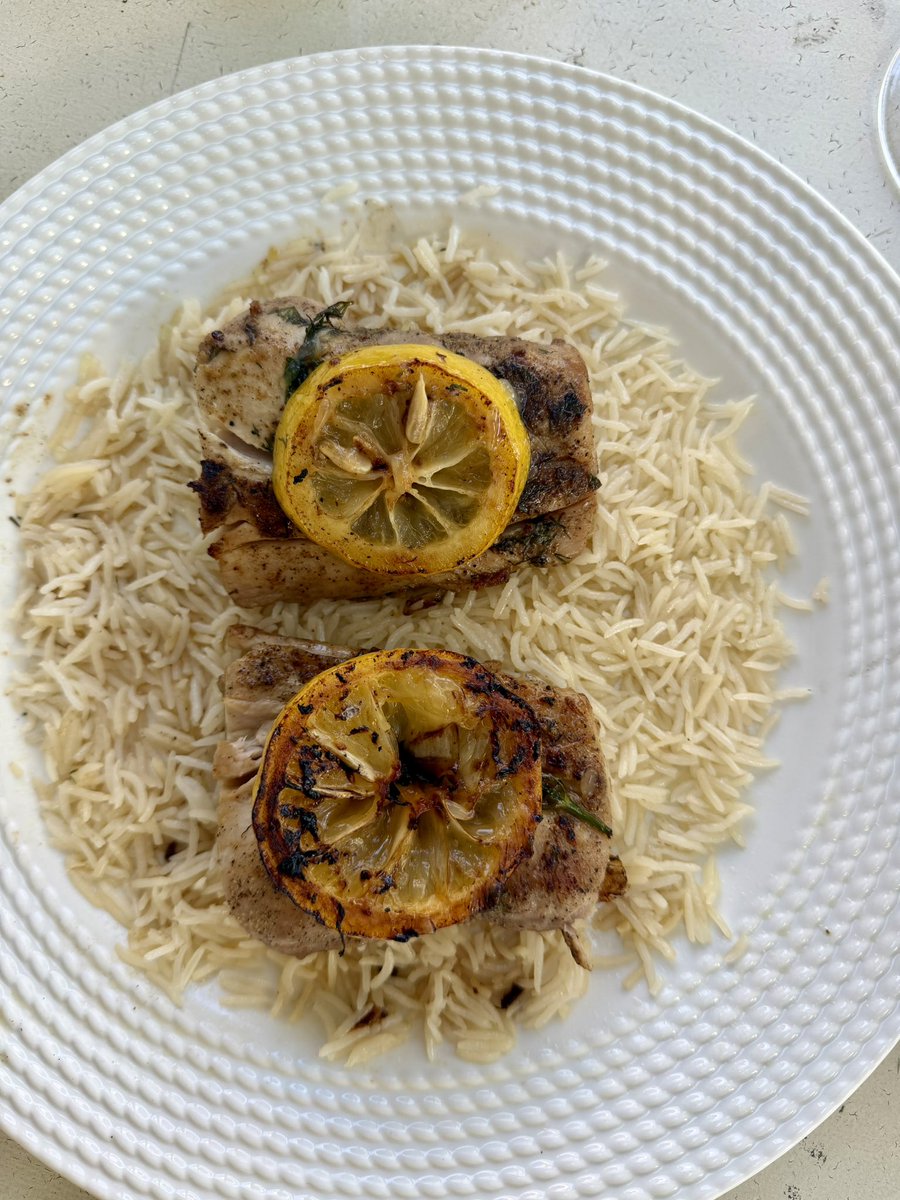 kittyy4pres's tweet photo. lemon and dill blackened mahi mahi #chefkitty ๐ https://t.co/CuB7y8vACS