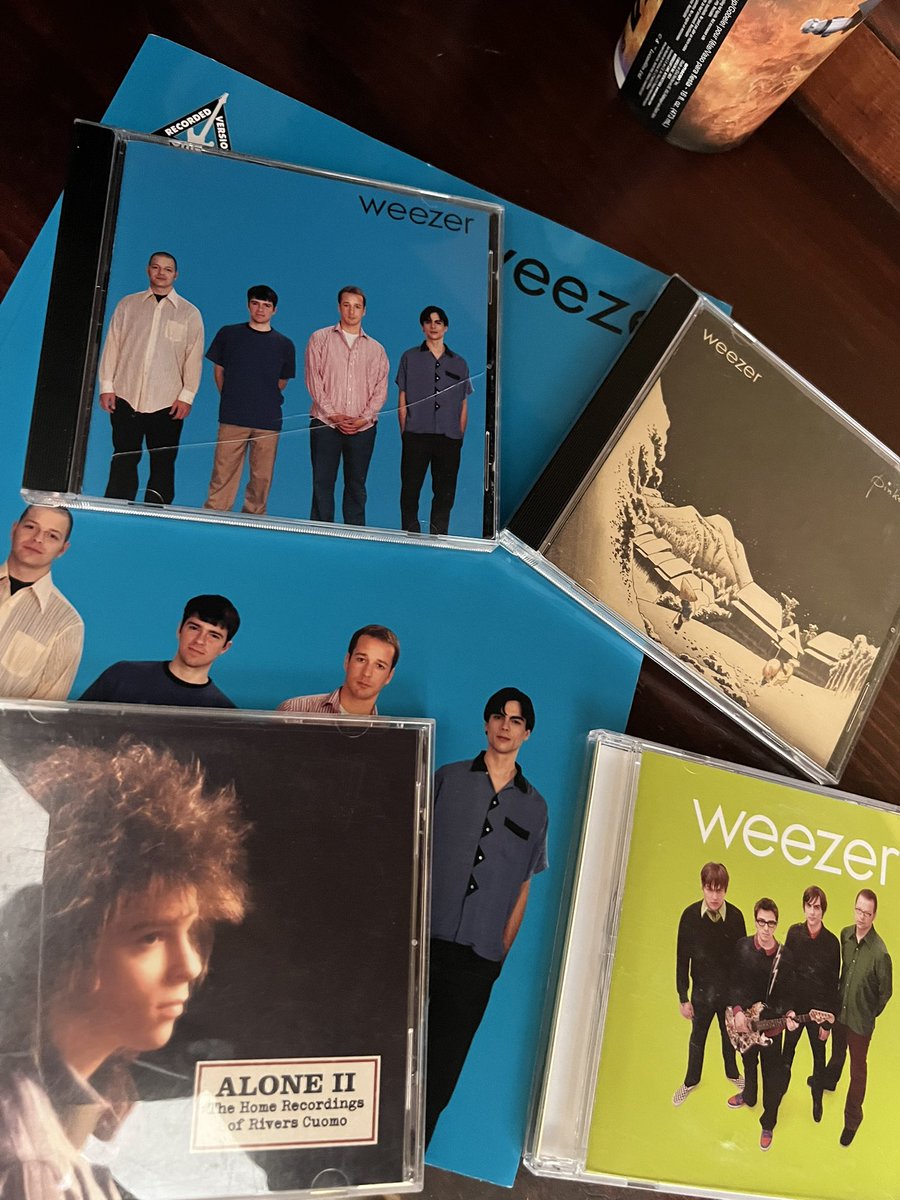 Marco_milk tweet media