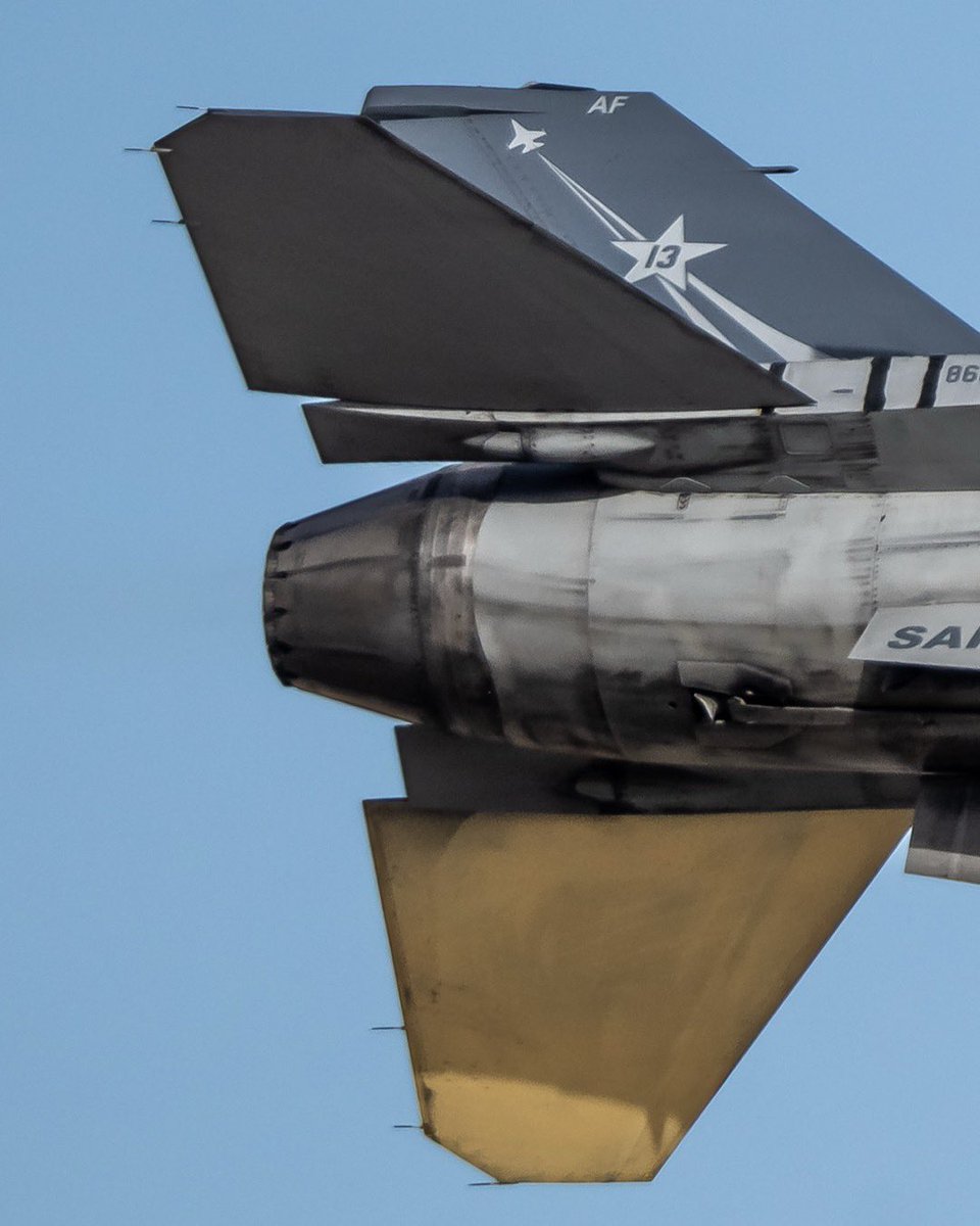 JeffRojas56's tweet photo. Navy Viper Belly
.
Shot on @SonyAlpha A1 and 400-800mm https://t.co/2Wv10s6FwD