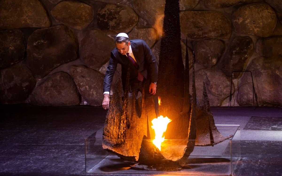 Economist 🌵 tweet media