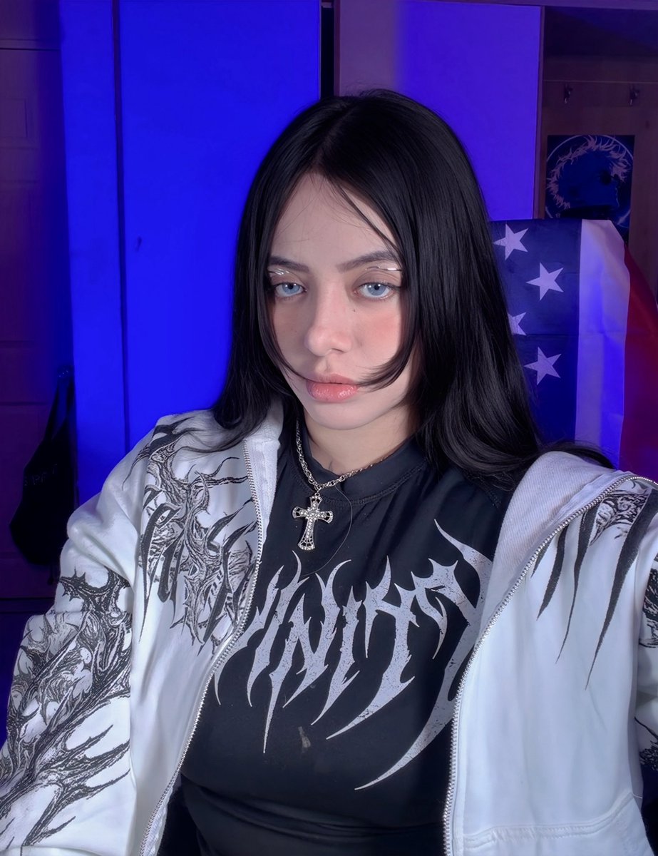 Feeling cute ❤️