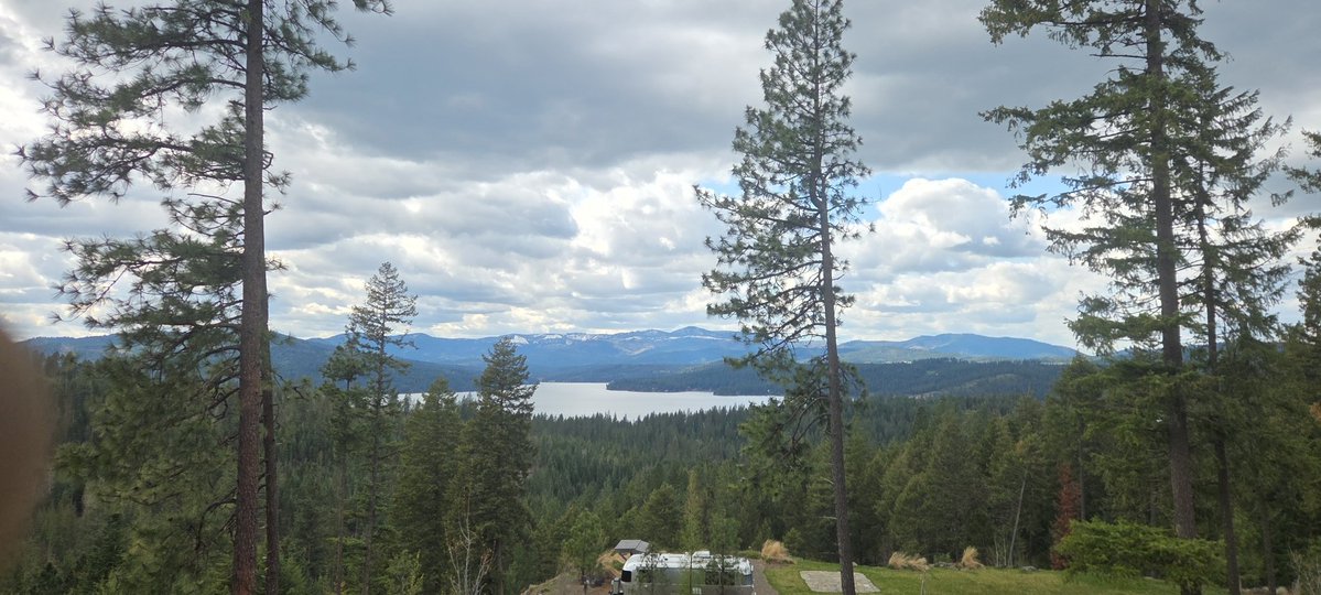 Sorry I still haven't gone back live in a couple weeks. In consolation, here's the view from my current jobsite