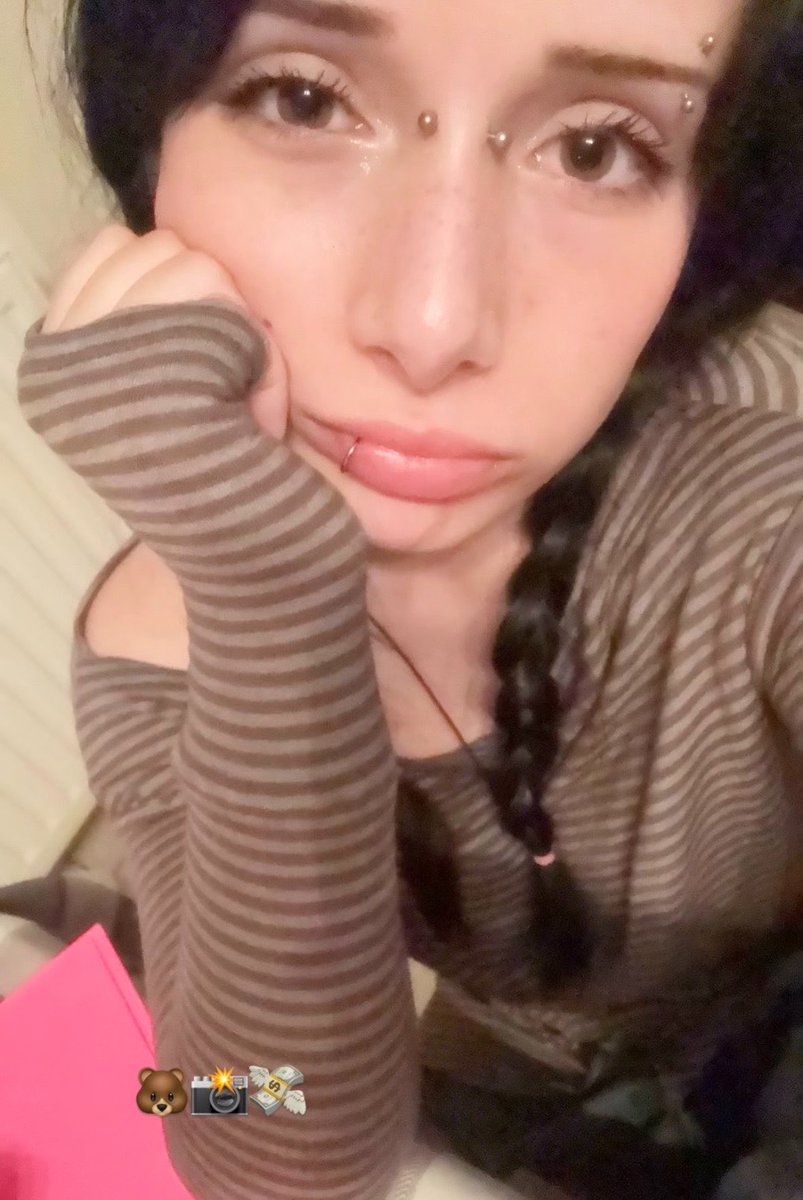 jade 🪽 tweet media