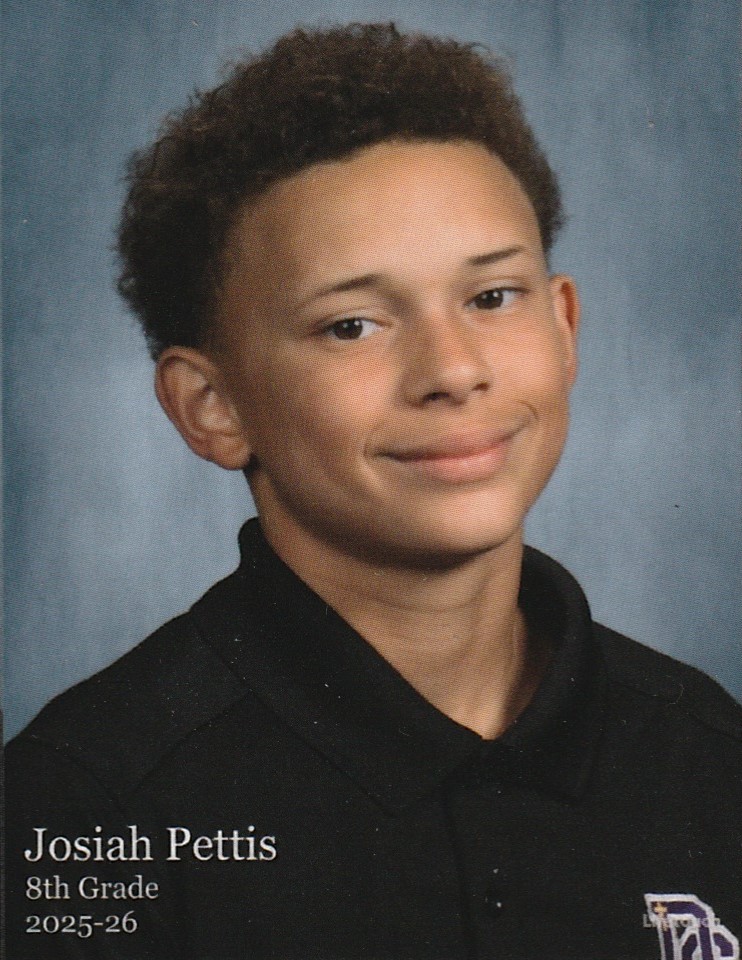 JPettis30's tweet image. Finished the week strong in the classroom and on the track. 📚3.8 GPA maintained.

Grateful for the recent interest from @IMGAcademy and the camp invite from @ronwhitcomb at @UBFootball. The work doesn't stop. 🏁🏈

937 | Class of 2030 DB
#StudentAthlete #AcademicExcellence