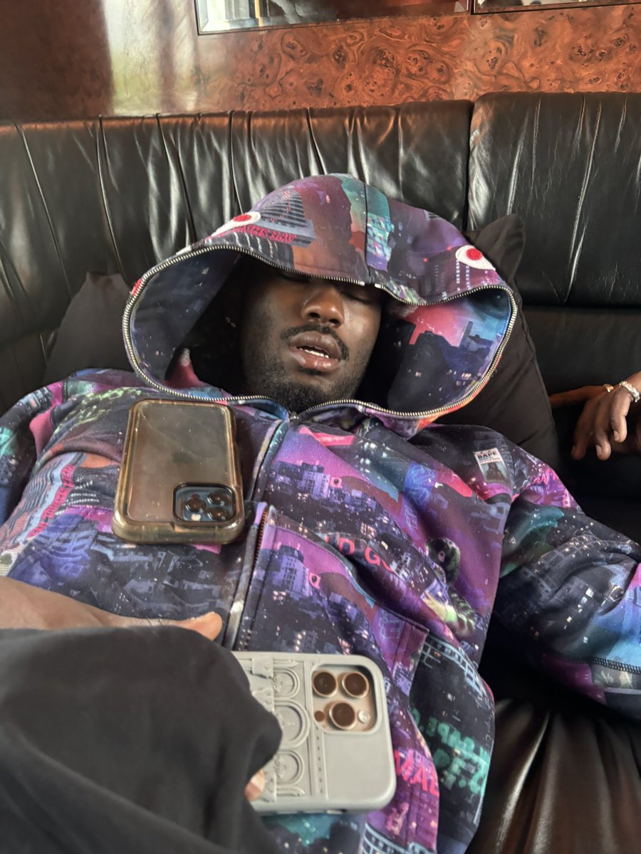 CameraManDan tweet media