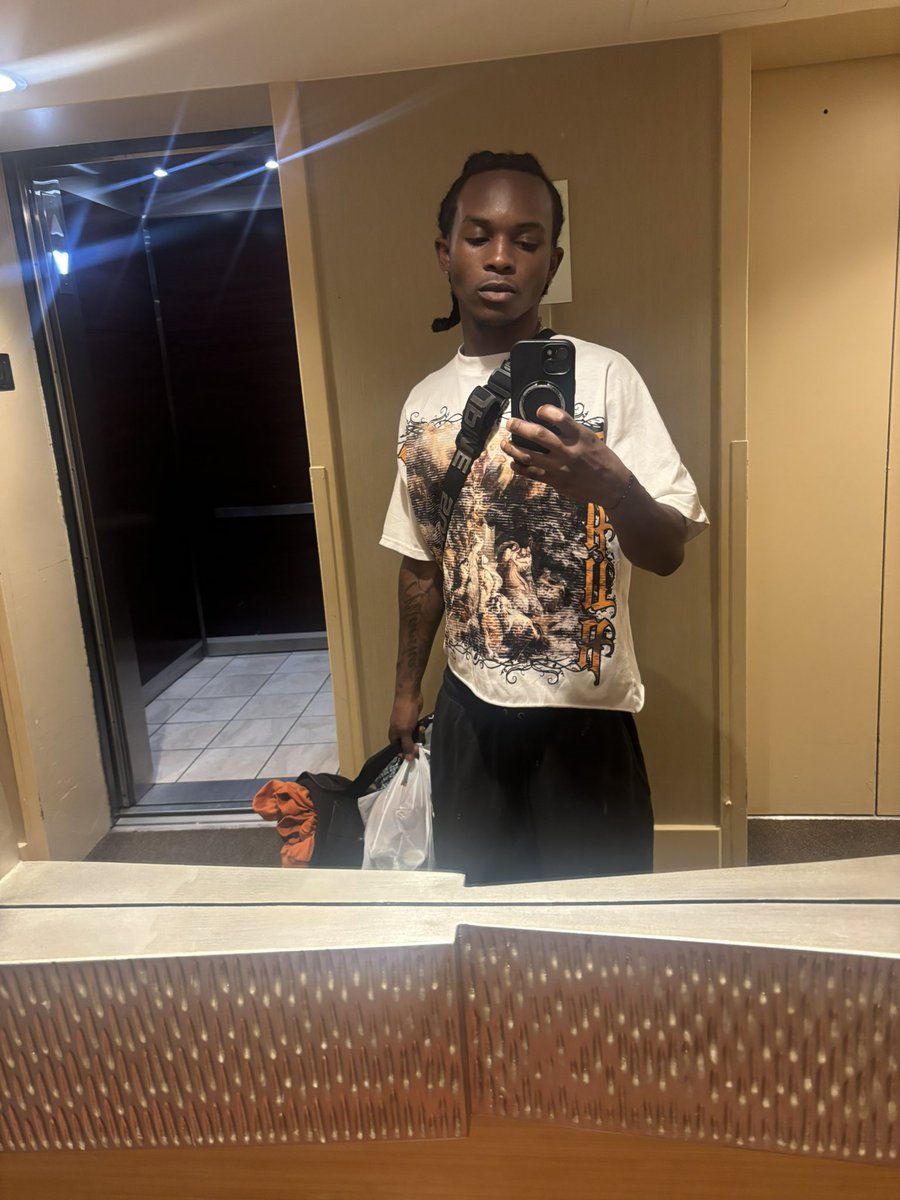 CameraManDan tweet media